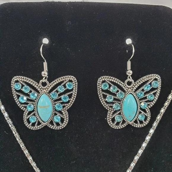 Blue Butterfly Rhinestone Earrings and Necklace Set - Picture 6 of 7